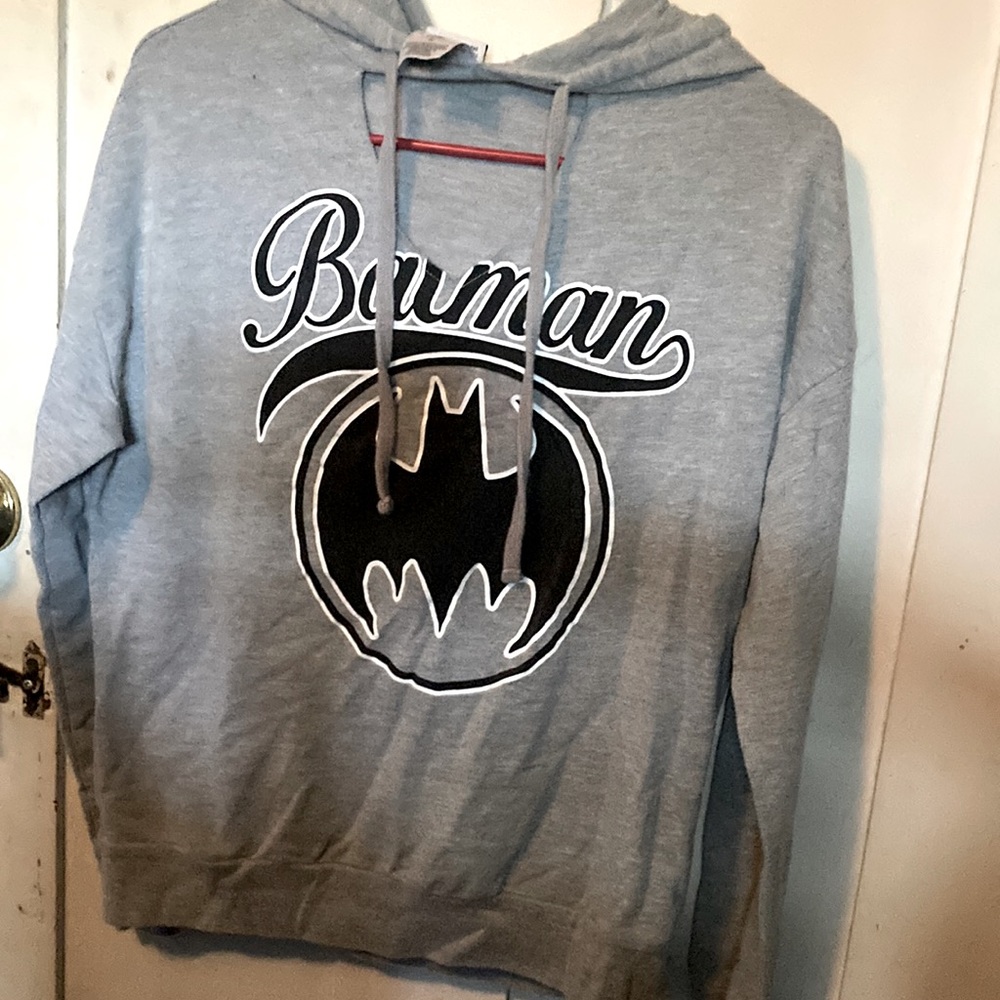 Batman sweater good condition Size medium